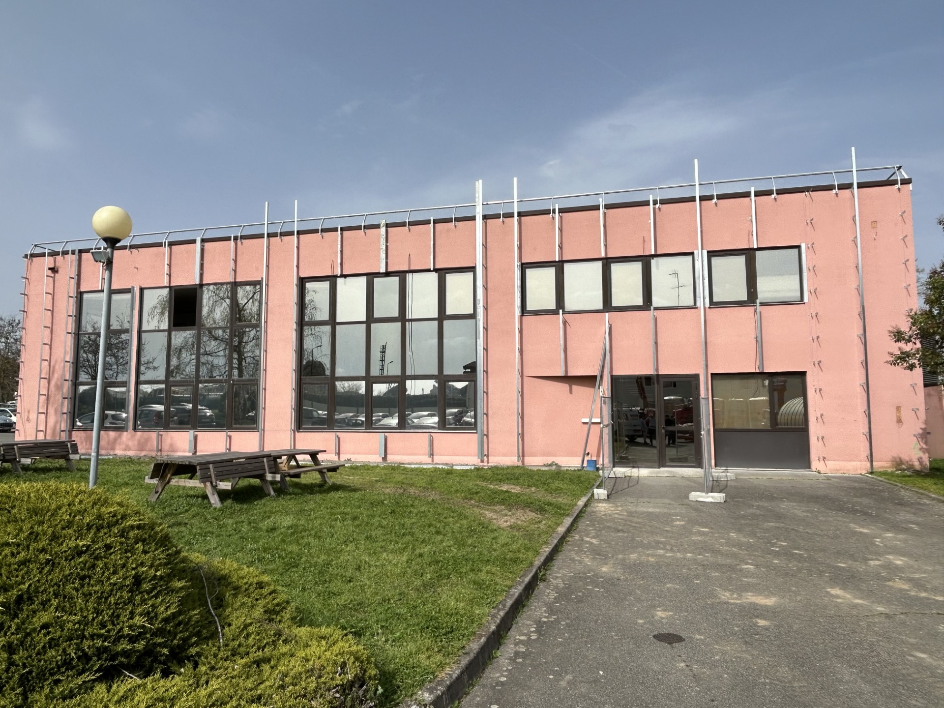 Avant — Site industriel Trescal